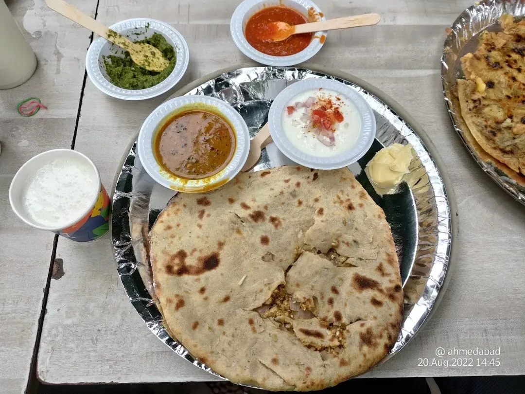 Apna Punjab Paratha