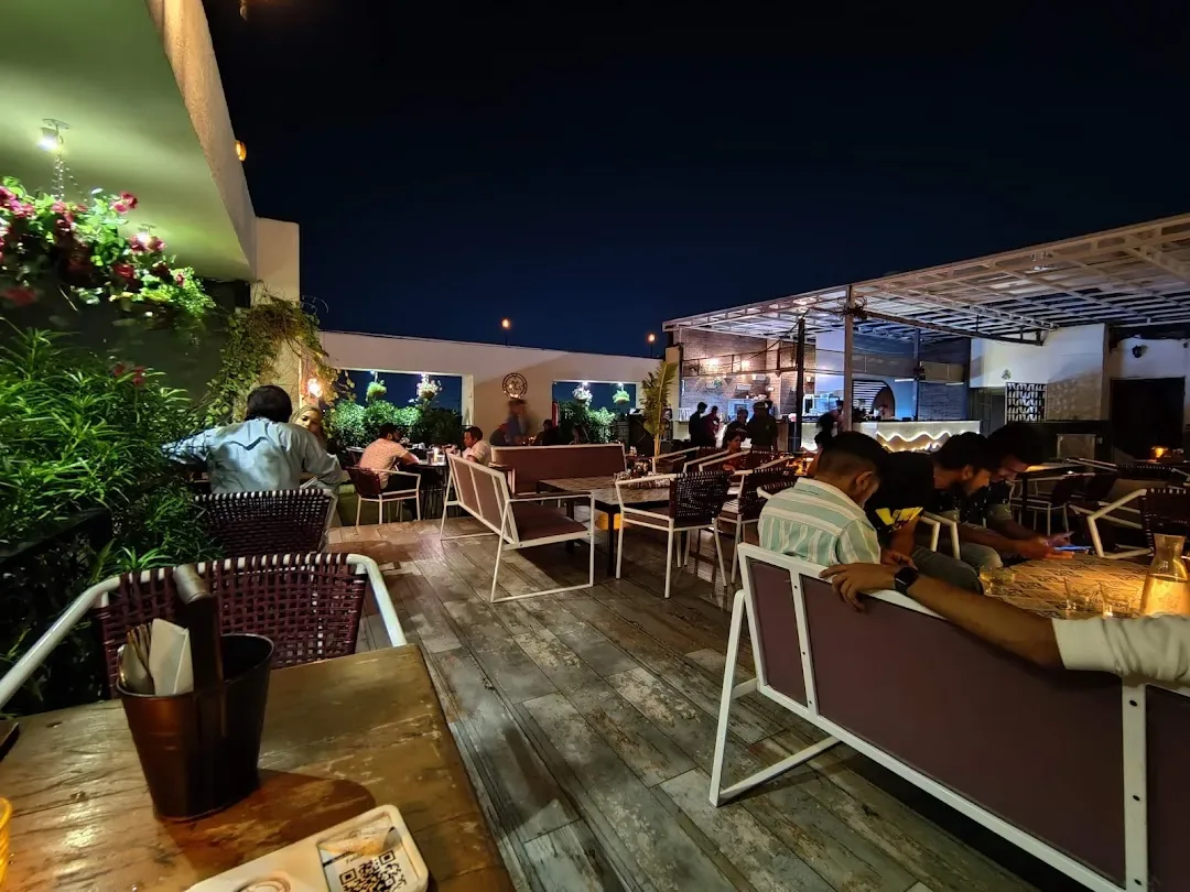 Makeba The Lounge Cafe