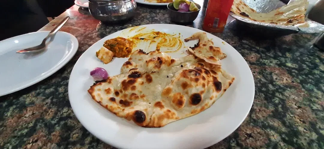 Honest Restaurant